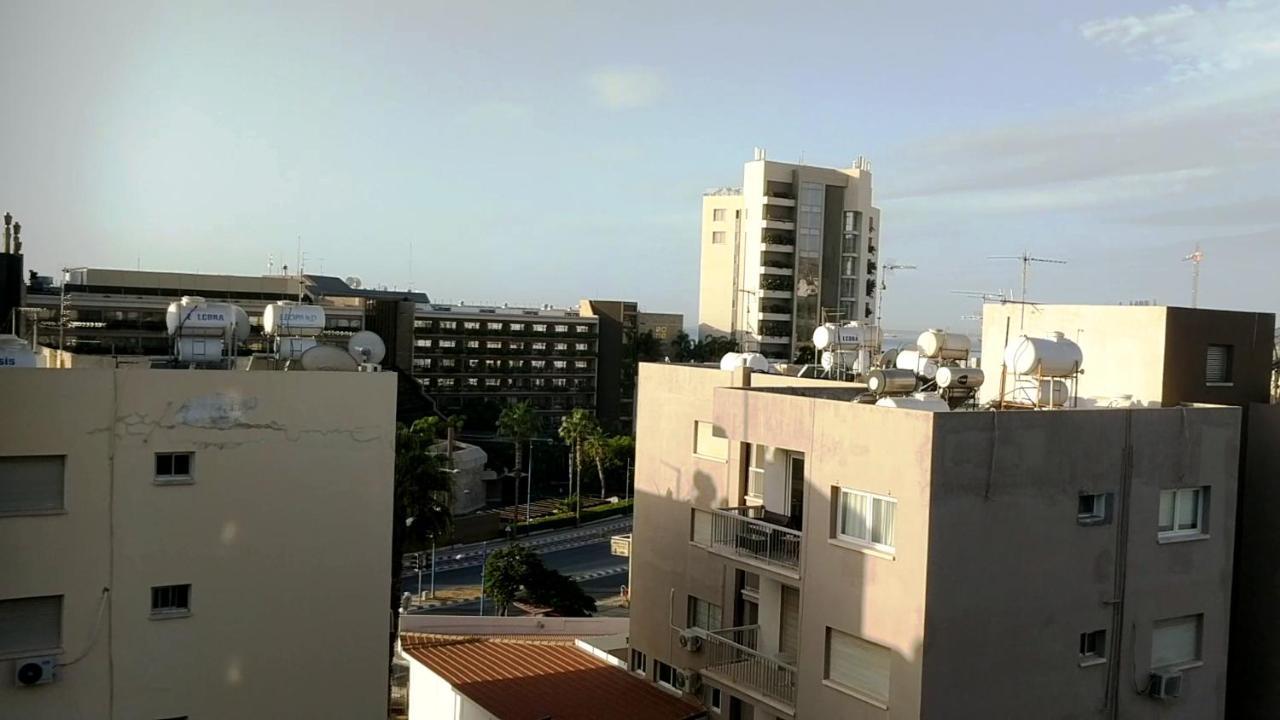 Fantastic 1 Bed Apartment By The Sea Opposite 4 Seasons Limassol Bagian luar foto