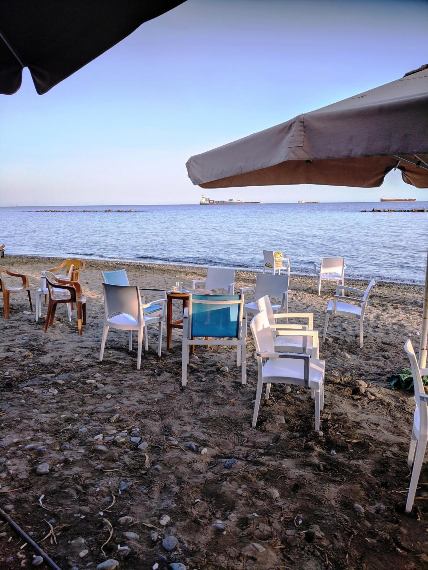 Fantastic 1 Bed Apartment By The Sea Opposite 4 Seasons Limassol Bagian luar foto